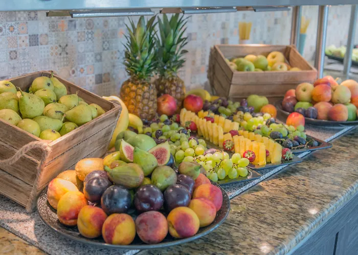 Viand Hotel Сонячний Берег